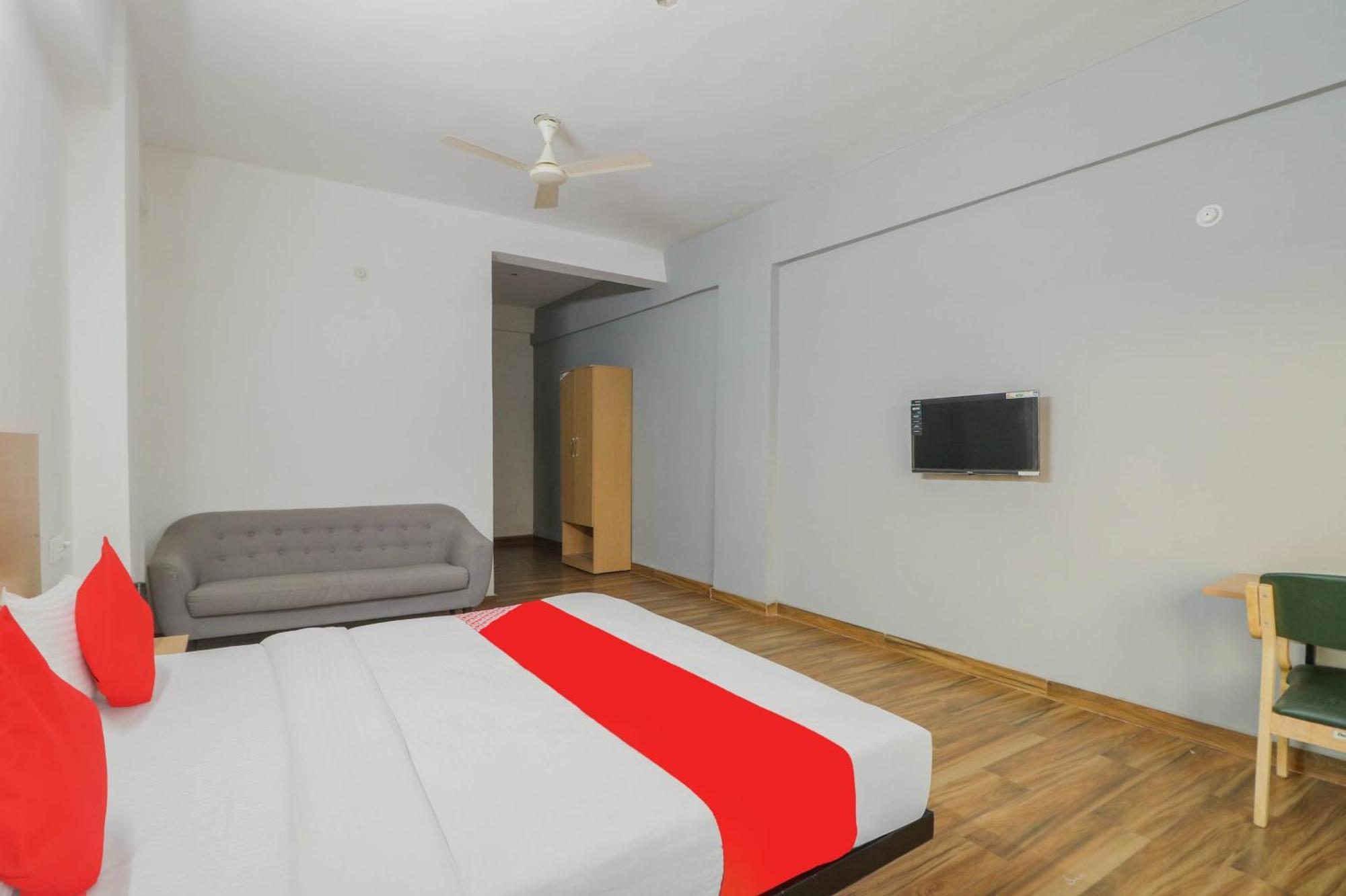 Townhall Bhiwadi Εξωτερικό φωτογραφία
