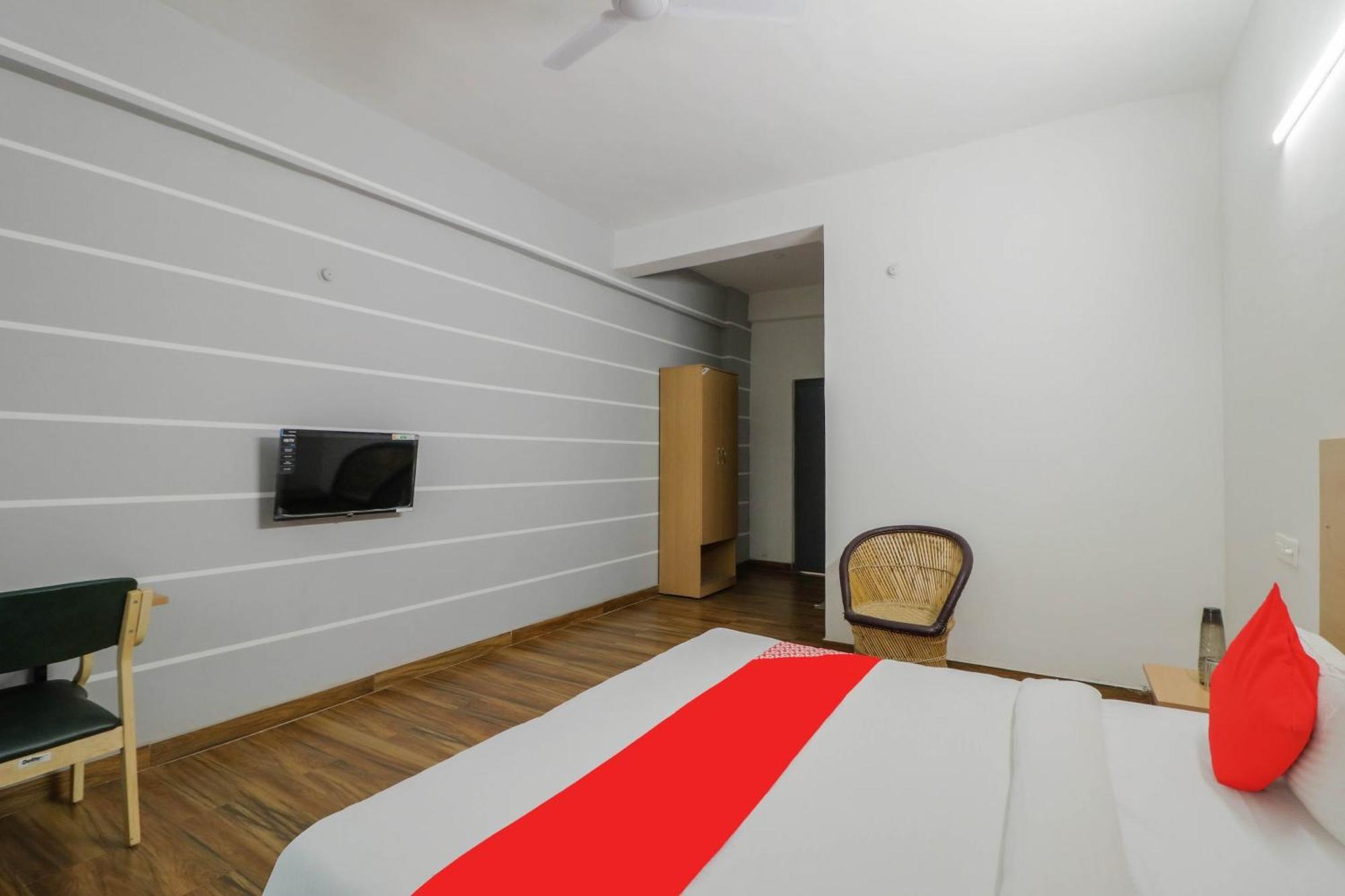 Townhall Bhiwadi Εξωτερικό φωτογραφία