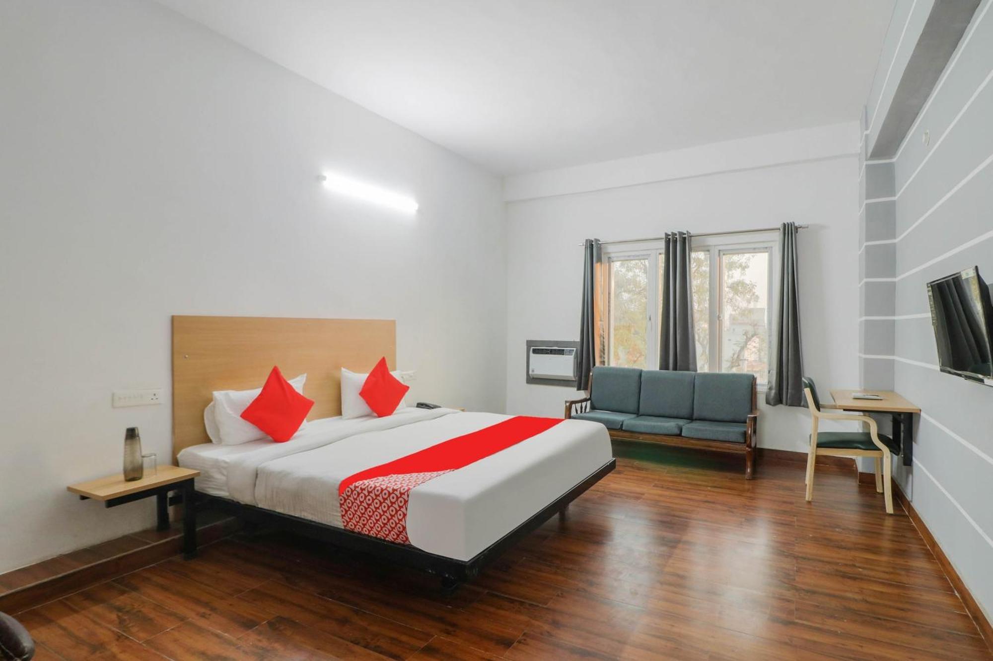 Townhall Bhiwadi Εξωτερικό φωτογραφία